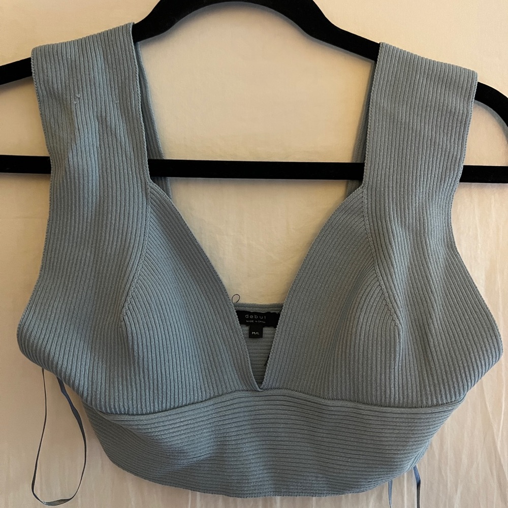 NEVER WORN light blue crop too